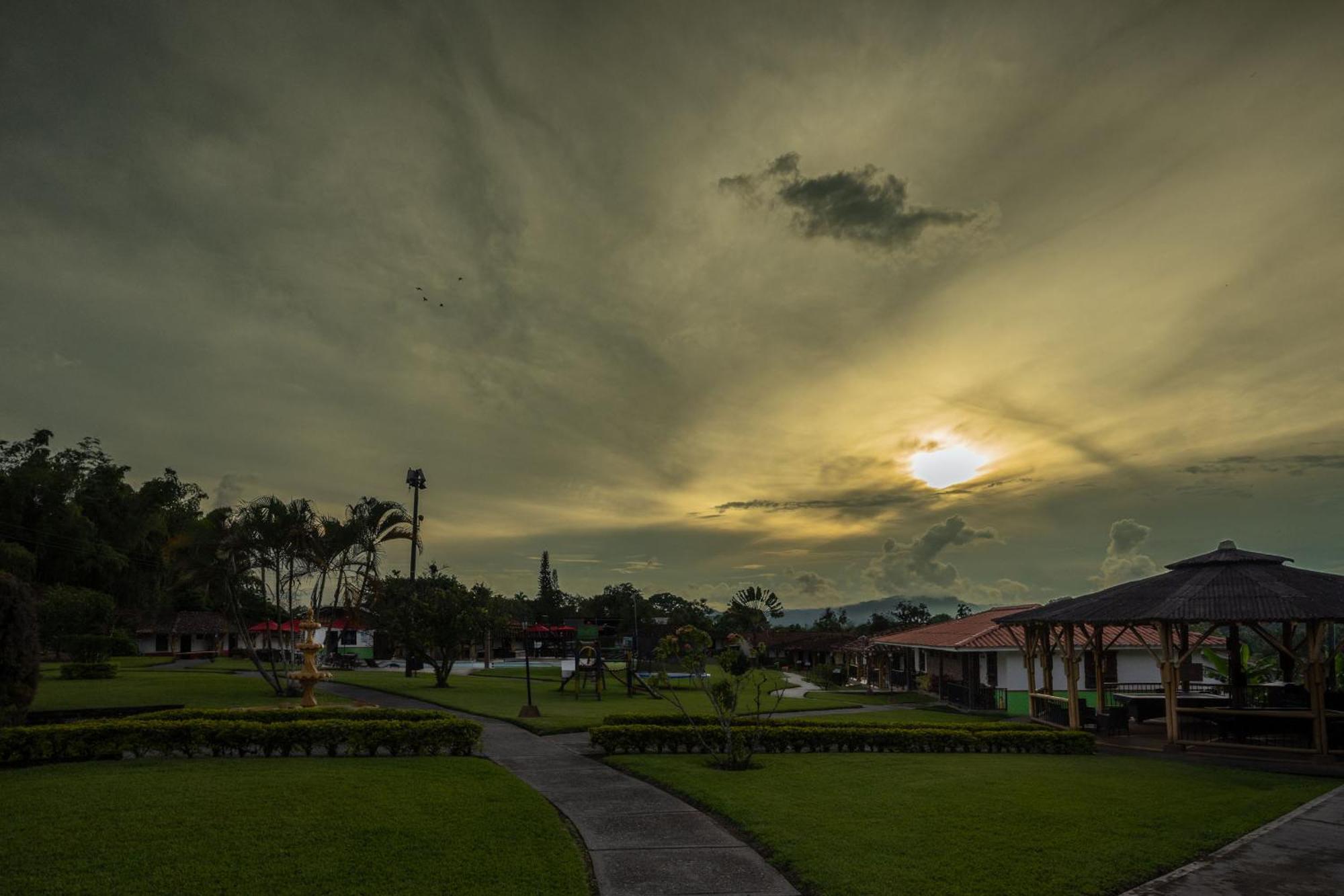 Hotel Campestre Montecarlo 3*